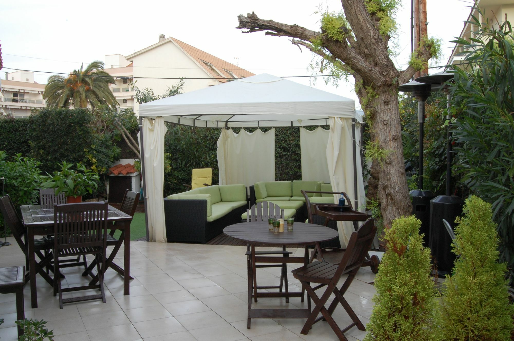 New Opening Villa Oasis Terramar Sitges Esterno foto